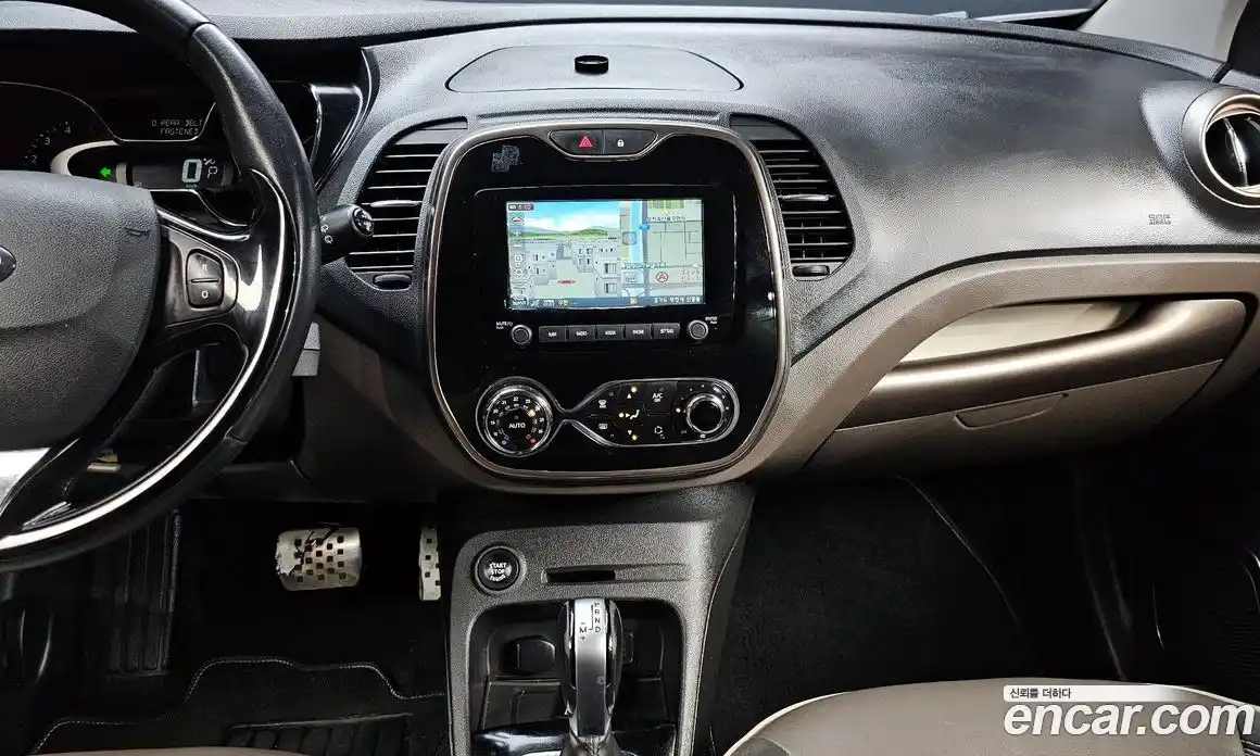 Renault QM3 2017 1.5 гидро в Москве № 1688742, фото 19
