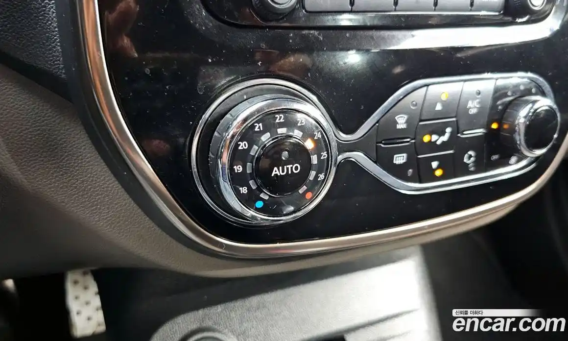 Renault QM3 2017 1.5 гидро в Москве № 1688742, фото 22