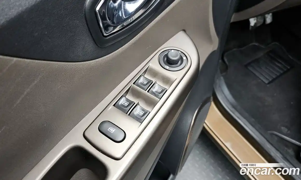 Renault QM3 2017 1.5 гидро в Москве № 1688742, фото 28