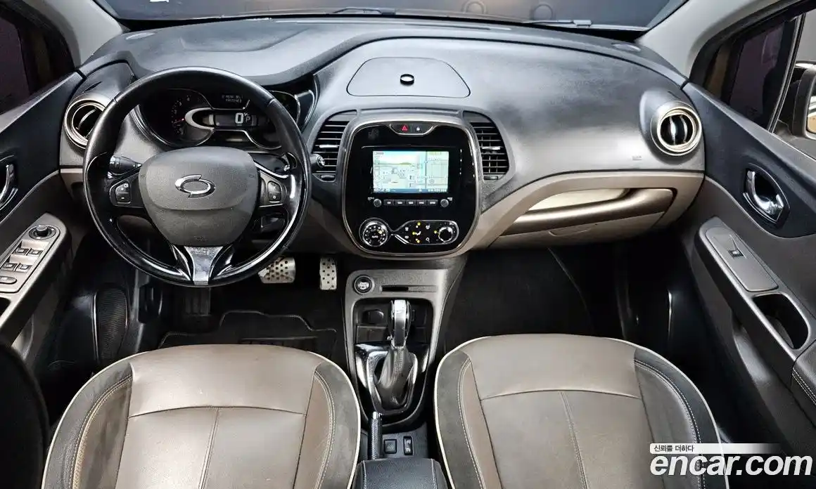 Renault QM3 2017 1.5 гидро в Москве № 1688742, фото 10