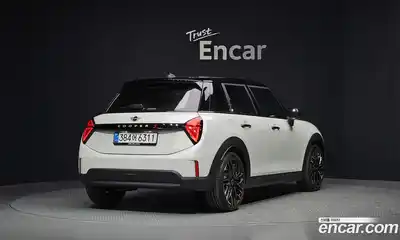 Mini Cooper 2025 2.0 гидро в Москве № 1692136, миниатюра 2