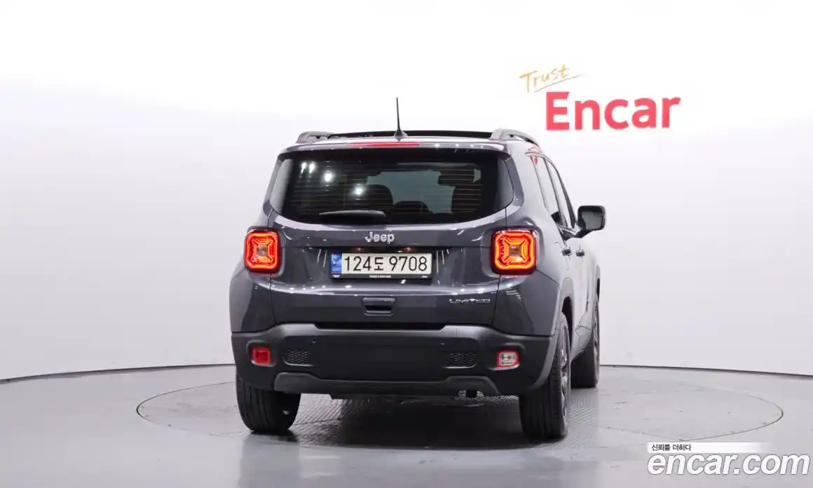 Jeep Renegade 2023 1.3 гидро в Москве № 169476, фото 4