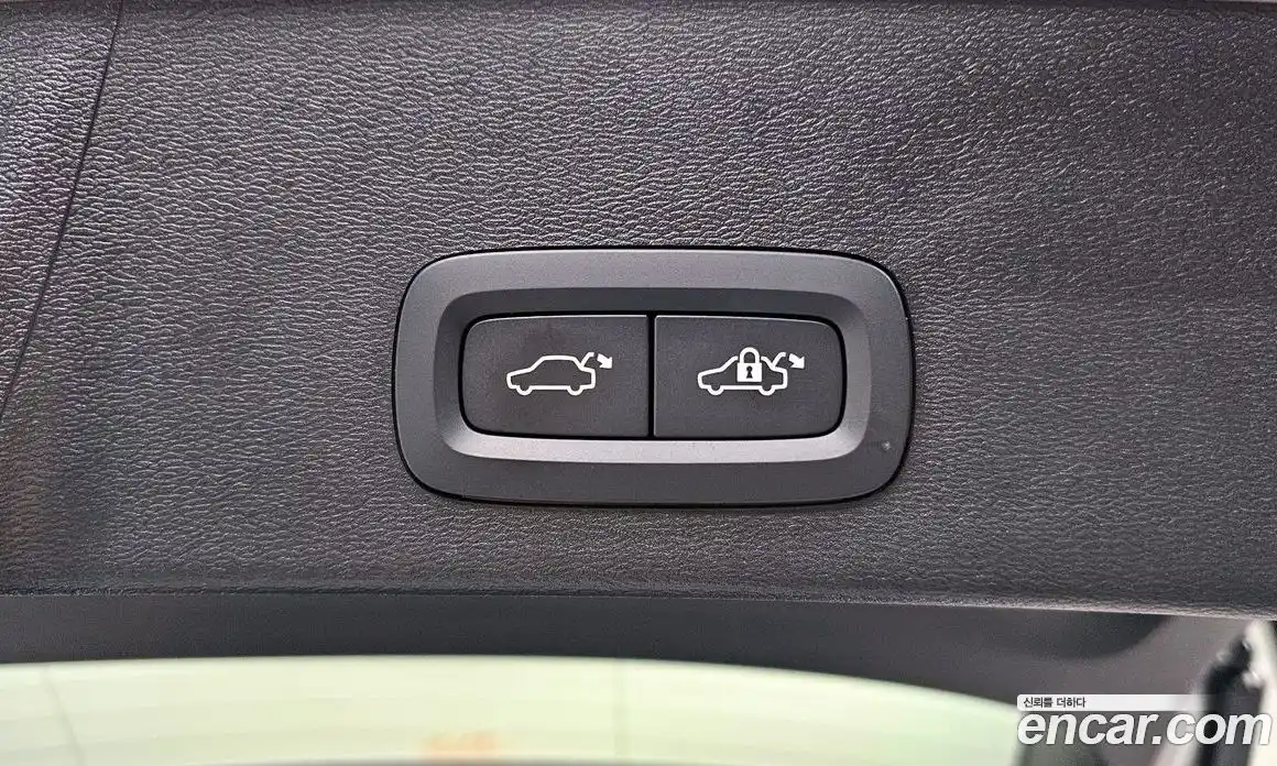 Volvo XC40 2023 2.0 гидро в Москве № 1763485, фото 30