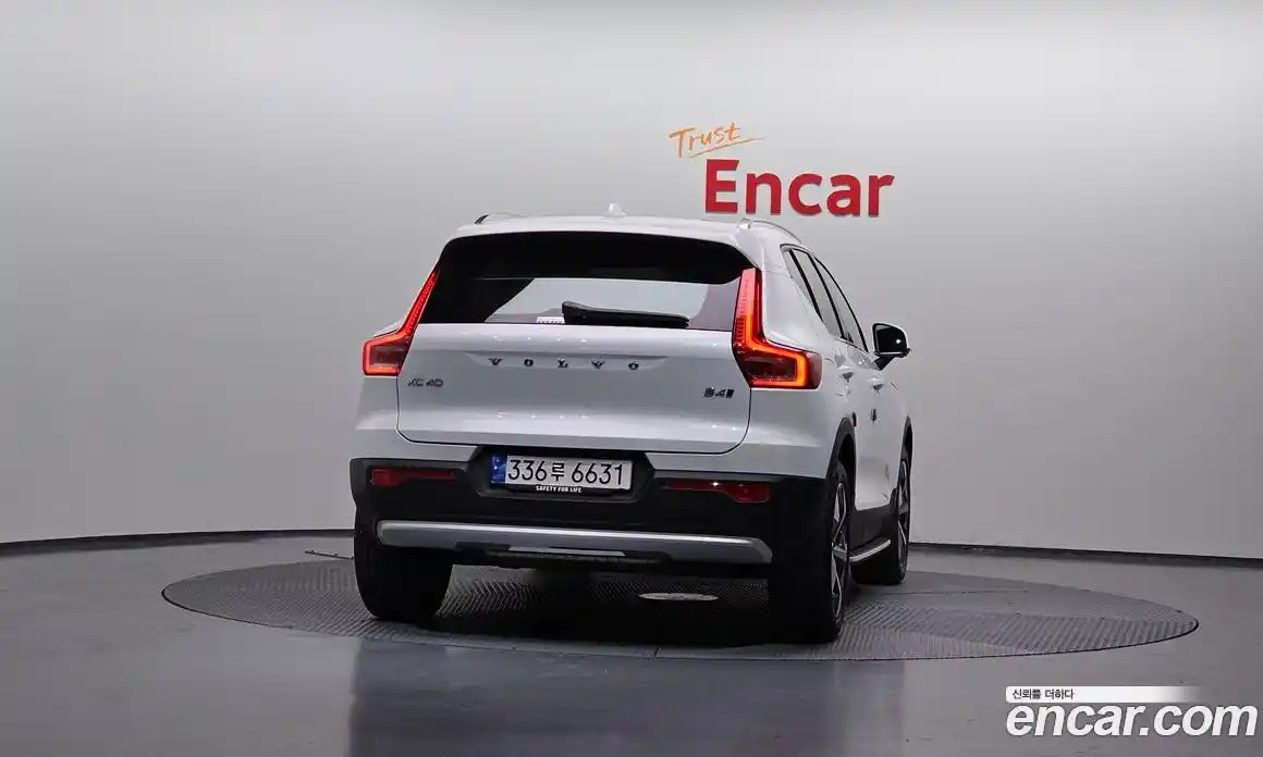 Volvo XC40 2023 2.0 гидро в Москве № 1763485, фото 4