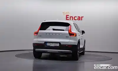 Volvo XC40 2023 2.0 гидро в Москве № 1763485, миниатюра 4