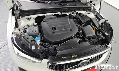 Volvo XC40 2023 2.0 гидро в Москве № 1763485, миниатюра 6