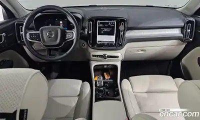 Volvo XC40 2023 2.0 гидро в Москве № 1763485, миниатюра 10