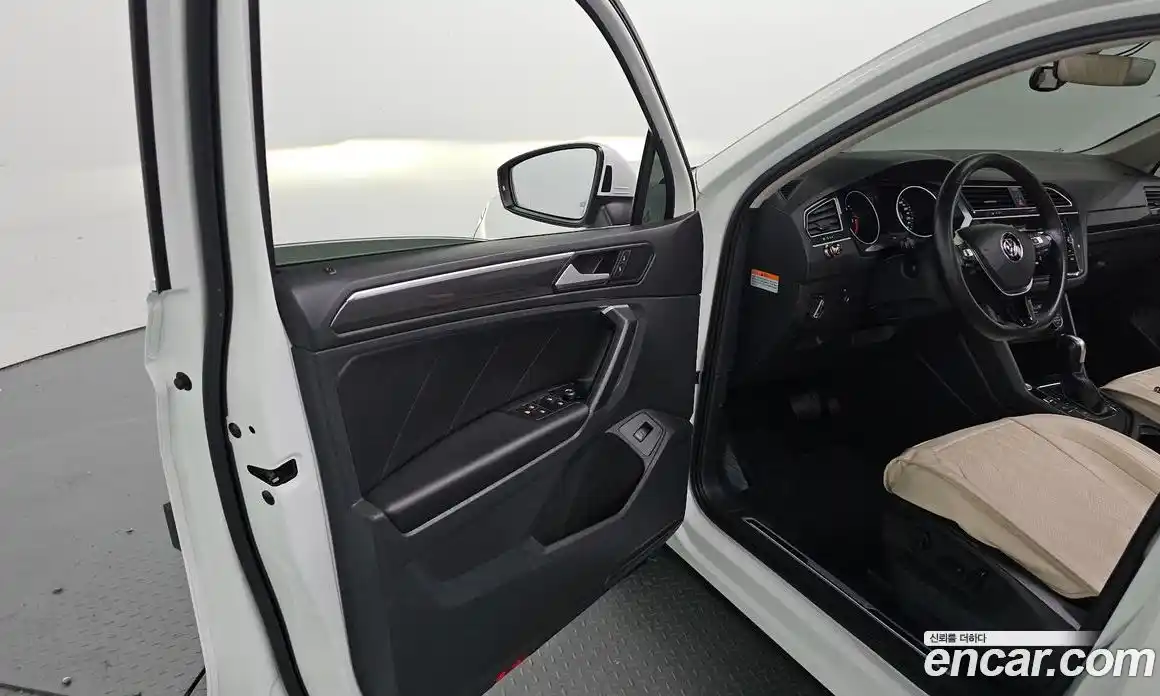 Volkswagen Tiguan 2020 2.0 гидро в Москве № 1765073, фото 14