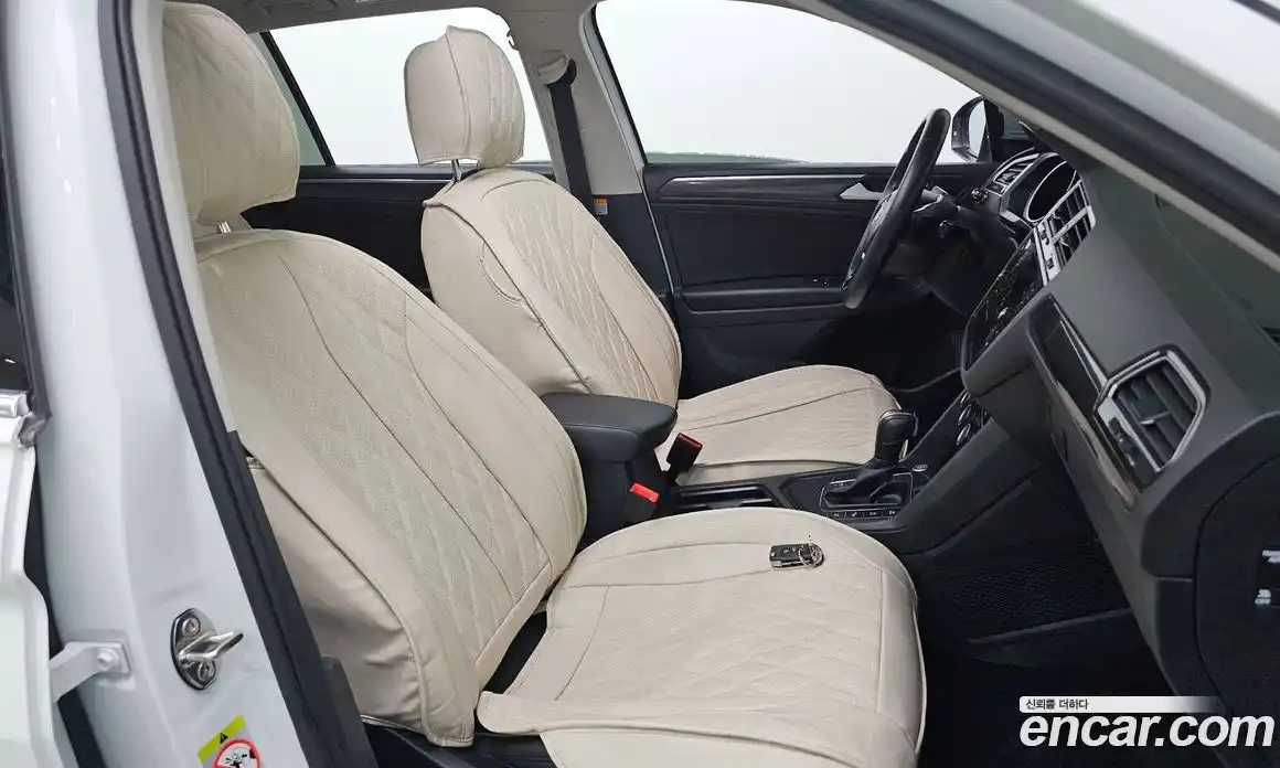 Volkswagen Tiguan 2020 2.0 гидро в Москве № 1765073, фото 16