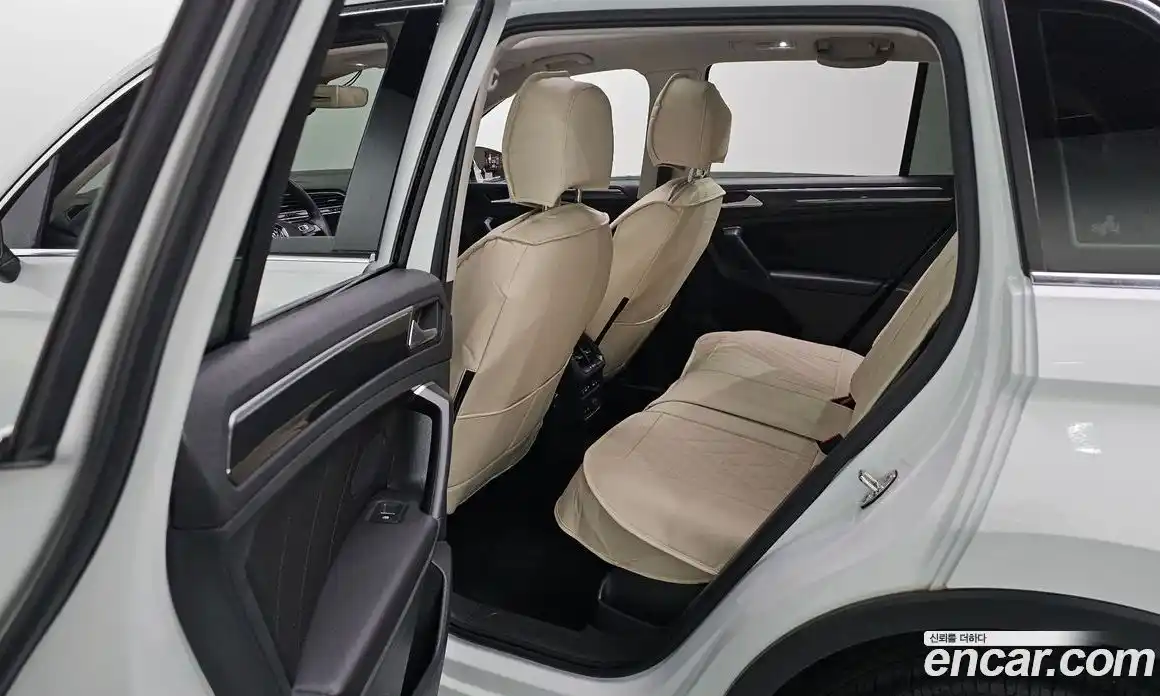 Volkswagen Tiguan 2020 2.0 гидро в Москве № 1765073, фото 25