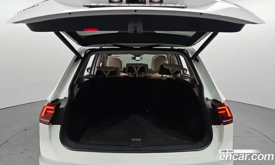 Volkswagen Tiguan 2020 2.0 гидро в Москве № 1765073, фото 26
