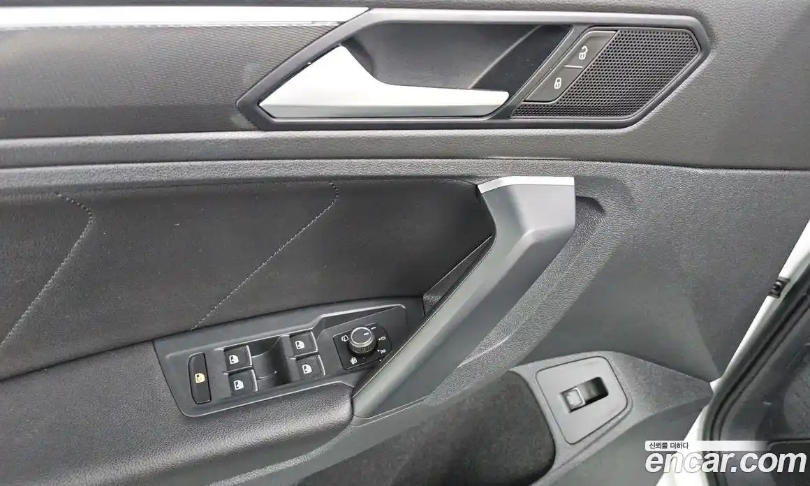 Volkswagen Tiguan 2020 2.0 гидро в Москве № 1765073, фото 29