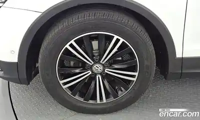 Volkswagen Tiguan 2020 2.0 гидро в Москве № 1765073, миниатюра 5