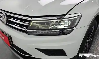 Volkswagen Tiguan 2020 2.0 гидро в Москве № 1765073, миниатюра 8