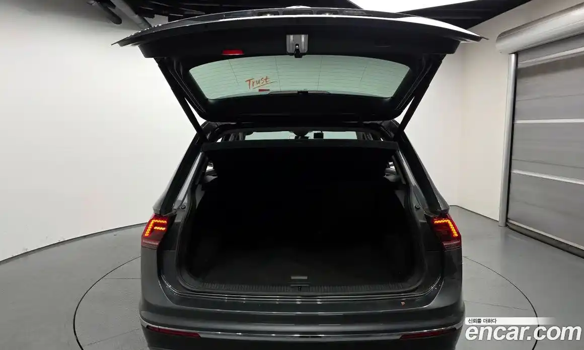 Volkswagen Tiguan 2020 2.0 гидро в Москве № 1765241, фото 26
