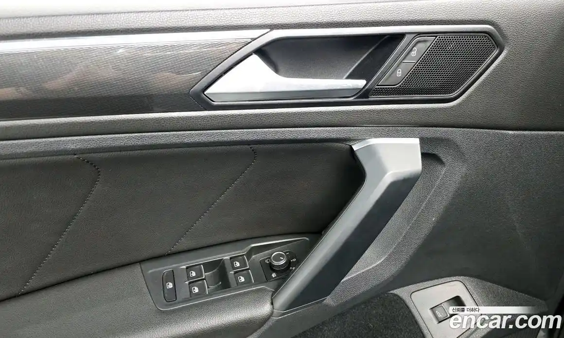 Volkswagen Tiguan 2020 2.0 гидро в Москве № 1765241, фото 32
