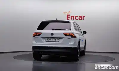 Volkswagen Tiguan 2018 2.0 гидро в Москве № 1765271, миниатюра 4