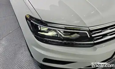 Volkswagen Tiguan 2018 2.0 гидро в Москве № 1765271, миниатюра 8