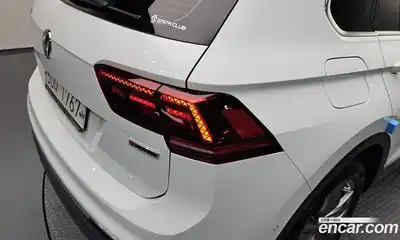Volkswagen Tiguan 2018 2.0 гидро в Москве № 1765271, миниатюра 9