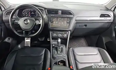 Volkswagen Tiguan 2018 2.0 гидро в Москве № 1765271, миниатюра 10