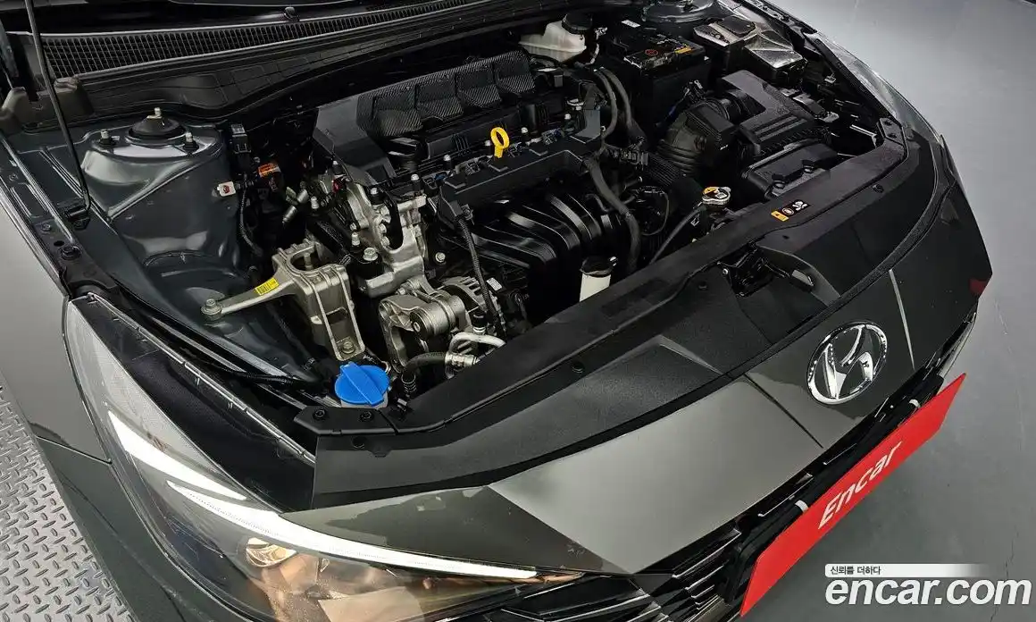 Hyundai Avante 2023 1.6 гидро в Москве № 1830799, фото 6