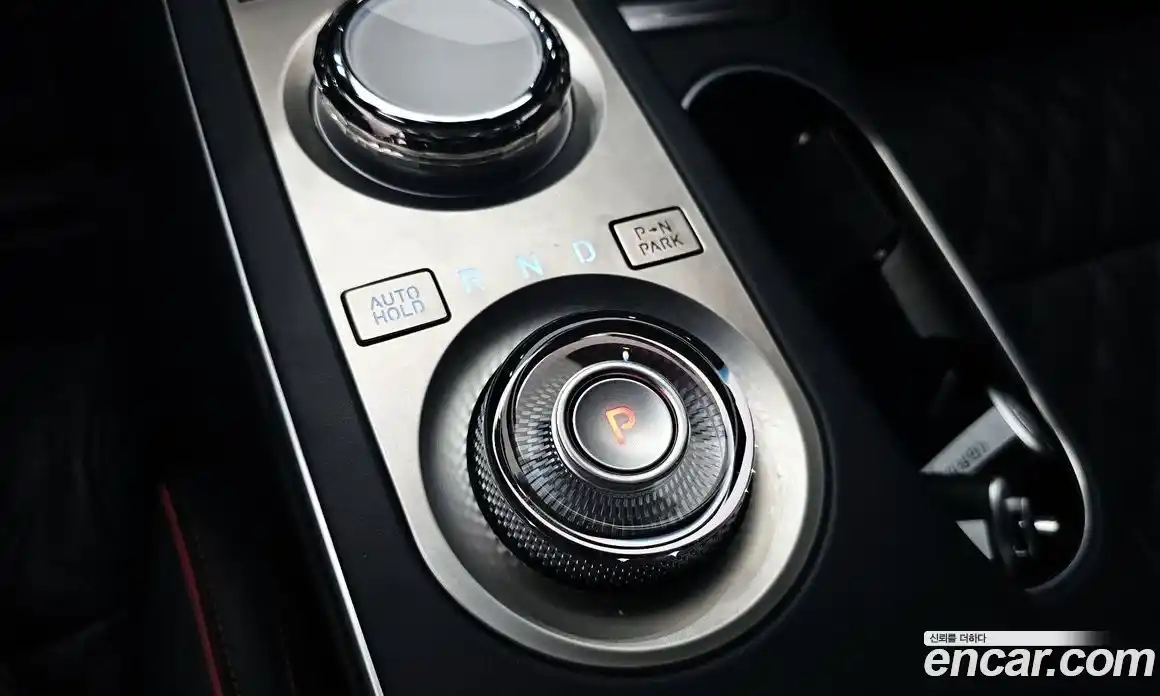 Genesis GV70 2023 2.5 гидро в Москве № 1832223, фото 12