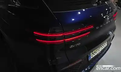 Genesis GV70 2023 2.5 гидро в Москве № 1832223, миниатюра 9