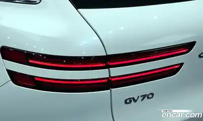 Genesis GV70 2022 2.5 гидро в Москве № 1832380, миниатюра 8
