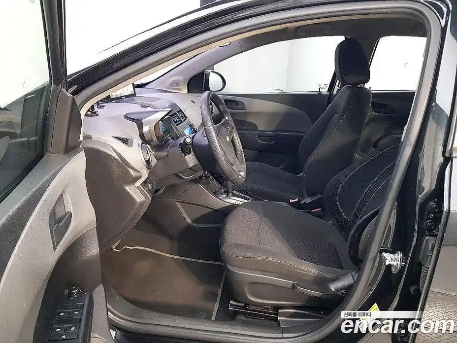 Chevrolet Aveo 2011 1.6 гидро в Москве № 1834365, фото 7