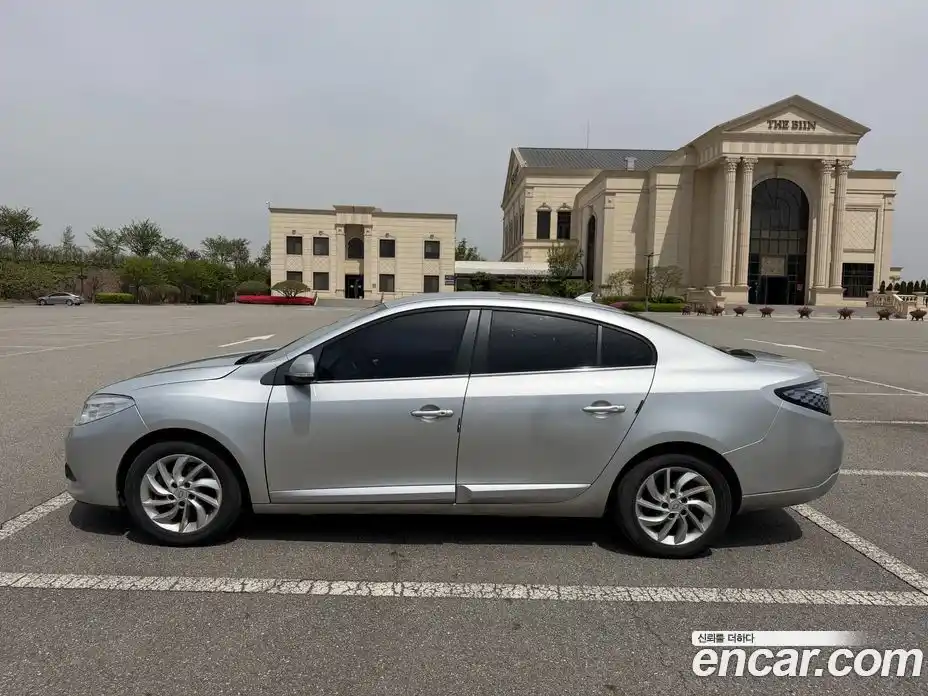 Renault SM3 2015 гидро в Москве № 1835211, фото 4