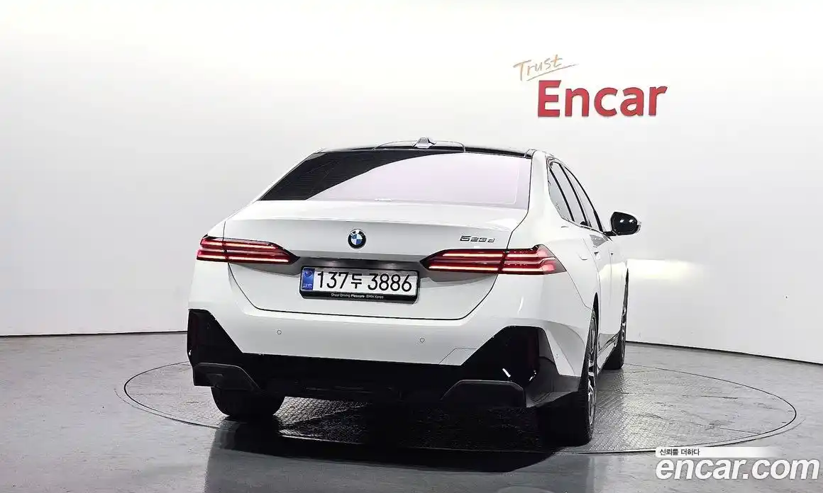BMW 5-Series 2025 2.0 гидро в Москве № 1835383, фото 4