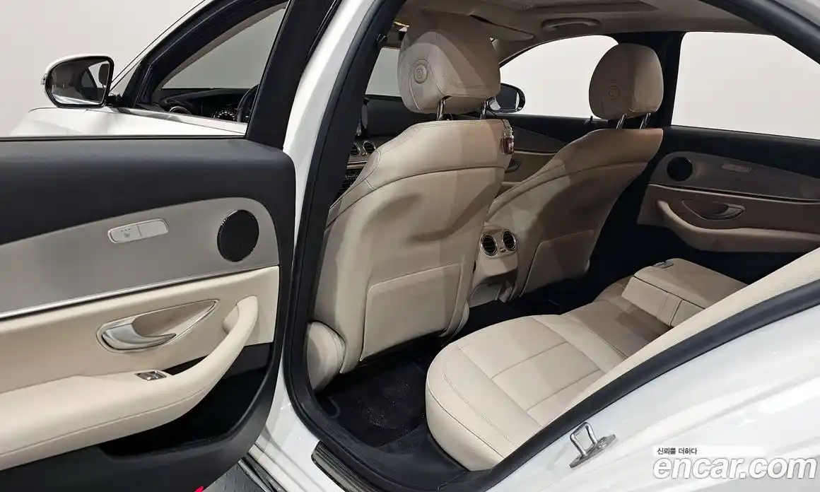 Mercedes-Benz E-Class 2018 2.0 гидро в Москве № 1836023, фото 18