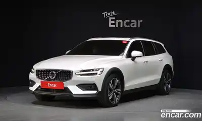 Volvo V60, 2020
