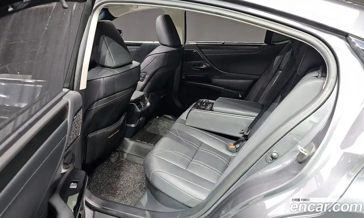 Lexus ES 2024 2.5 гидро в Москве № 1837916, фото 22