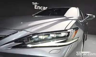 Lexus ES 2024 2.5 гидро в Москве № 1837916, миниатюра 8