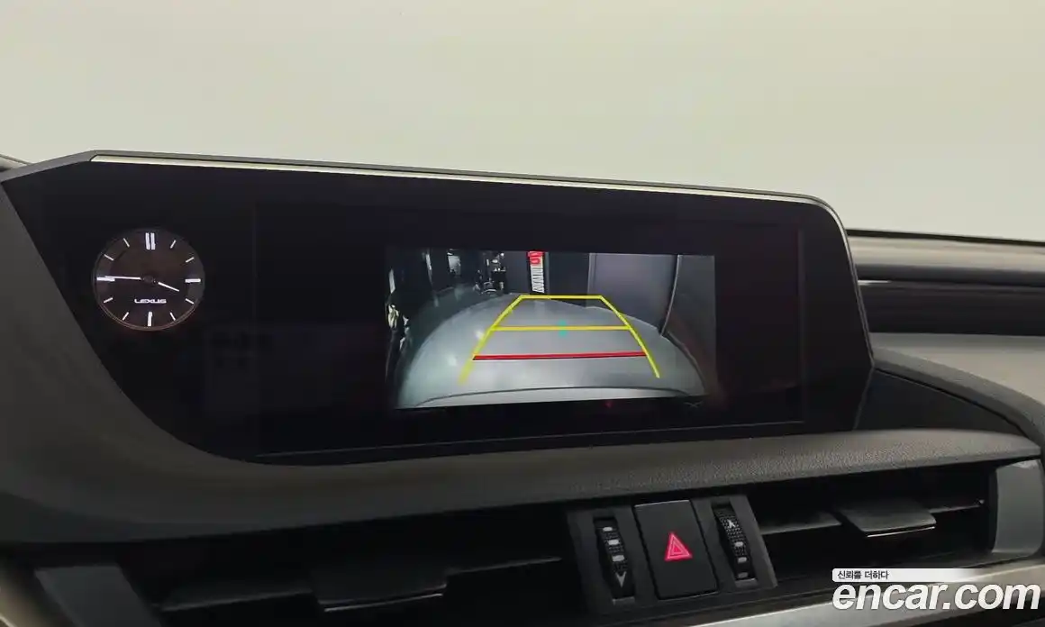 Lexus ES 2019 2.5 гидро в Москве № 1837924, фото 24