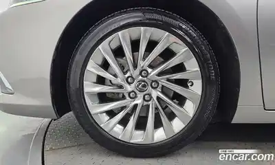Lexus ES 2019 2.5 гидро в Москве № 1837924, миниатюра 5