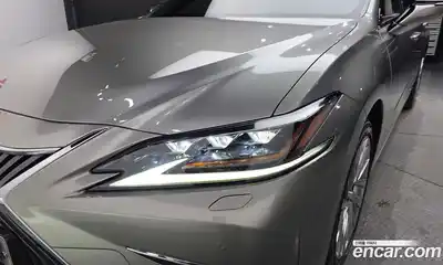 Lexus ES 2019 2.5 гидро в Москве № 1837924, миниатюра 8