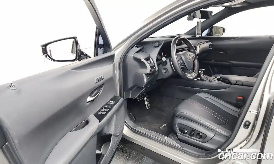 Lexus UX 2021 2.0 гидро в Москве № 1837932, фото 13