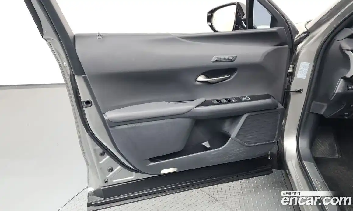Lexus UX 2021 2.0 гидро в Москве № 1837932, фото 14