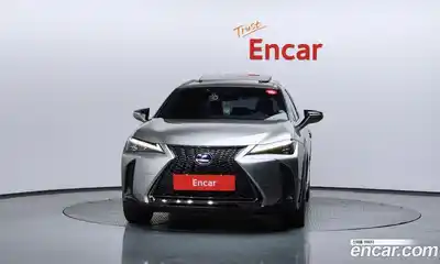 Lexus UX 2021 2.0 гидро в Москве № 1837932, миниатюра 3