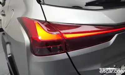 Lexus UX 2021 2.0 гидро в Москве № 1837932, миниатюра 9