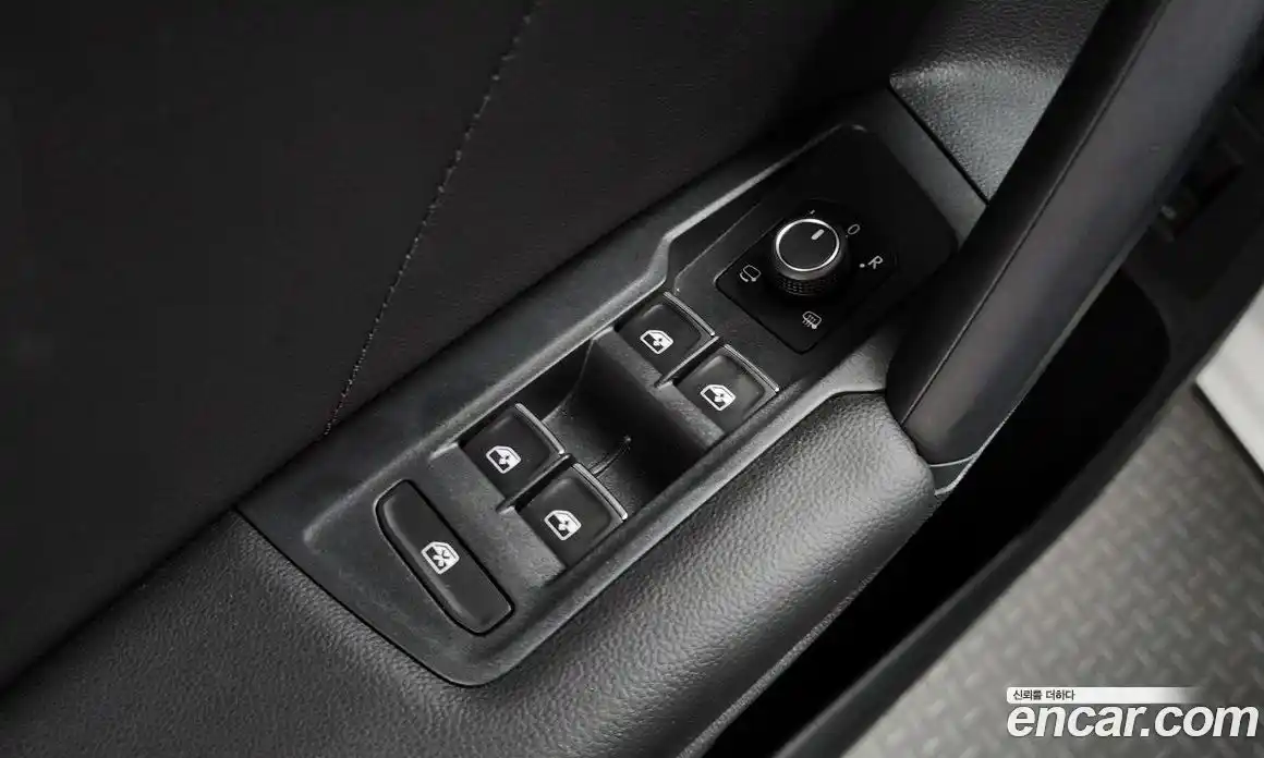 Volkswagen Tiguan 2021 2.0 гидро в Москве № 1838076, фото 33