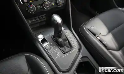 Volkswagen Tiguan 2020 2.0 гидро в Москве № 1838077, миниатюра 12