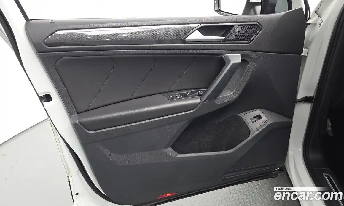 Volkswagen Tiguan 2020 2.0 гидро в Москве № 1838077, фото 14