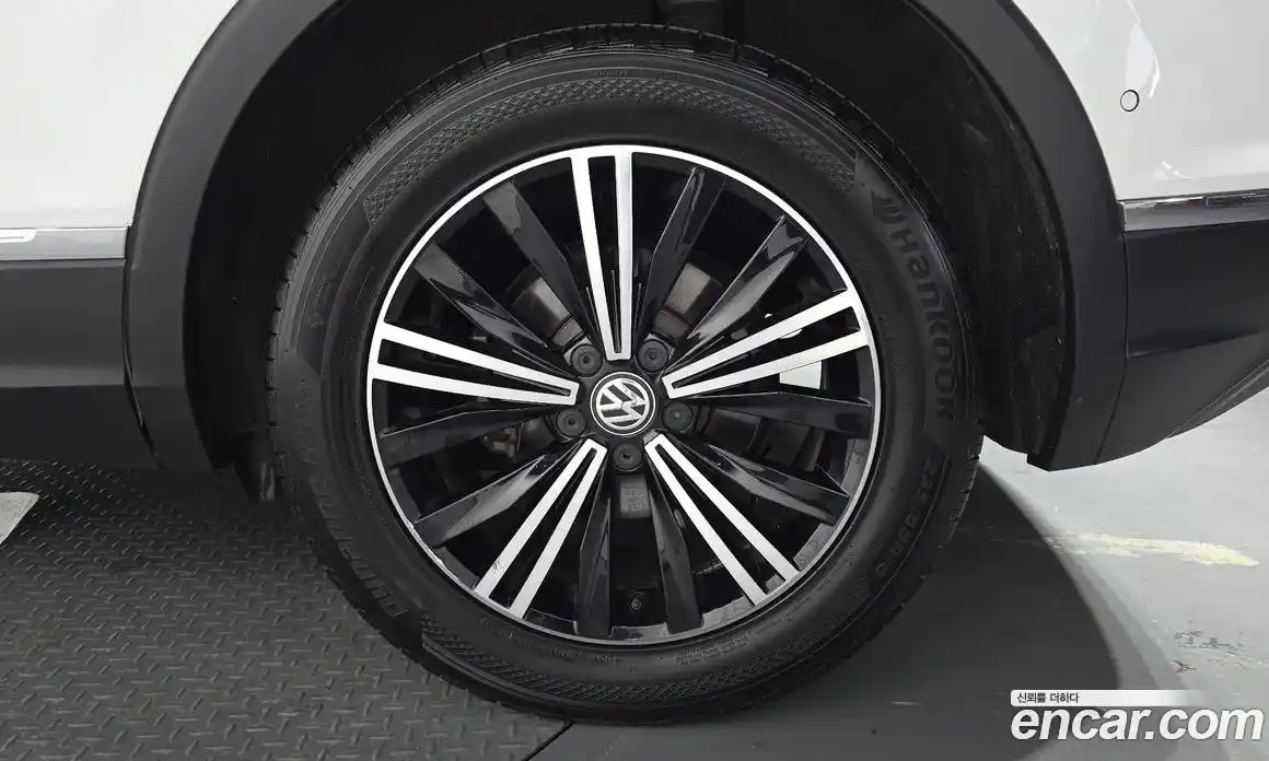 Volkswagen Tiguan 2020 2.0 гидро в Москве № 1838077, фото 7