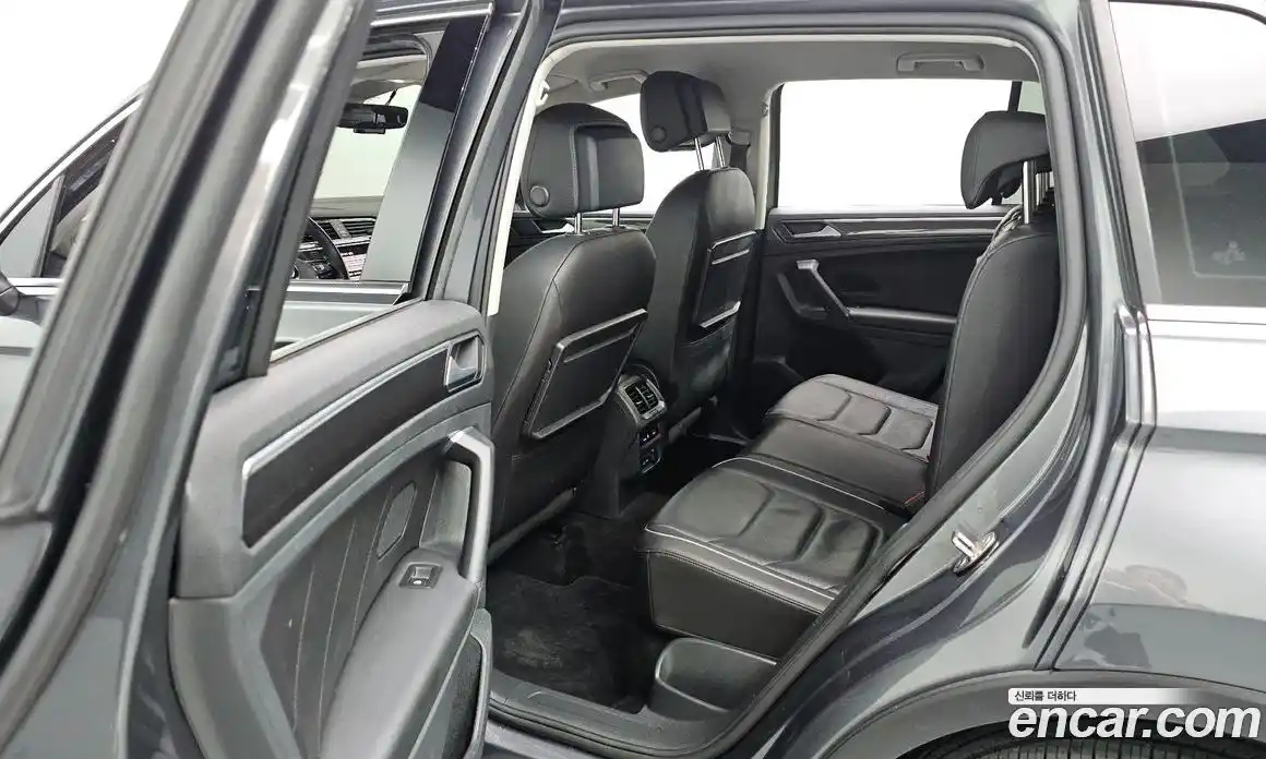 Volkswagen Tiguan 2020 2.0 гидро в Москве № 1838098, фото 19