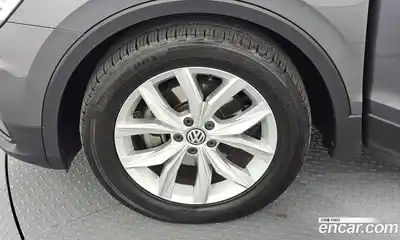 Volkswagen Tiguan 2020 2.0 гидро в Москве № 1838098, миниатюра 5