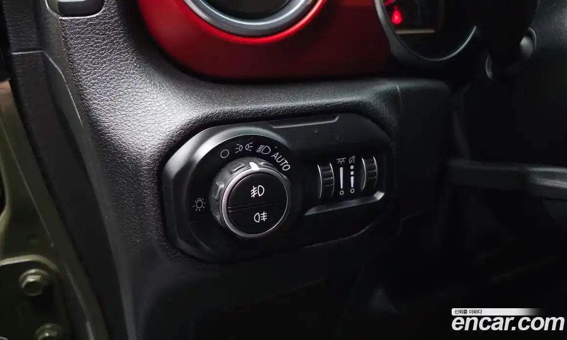 Jeep Wrangler 2020 2.0 гидро в Москве № 1838361, фото 23