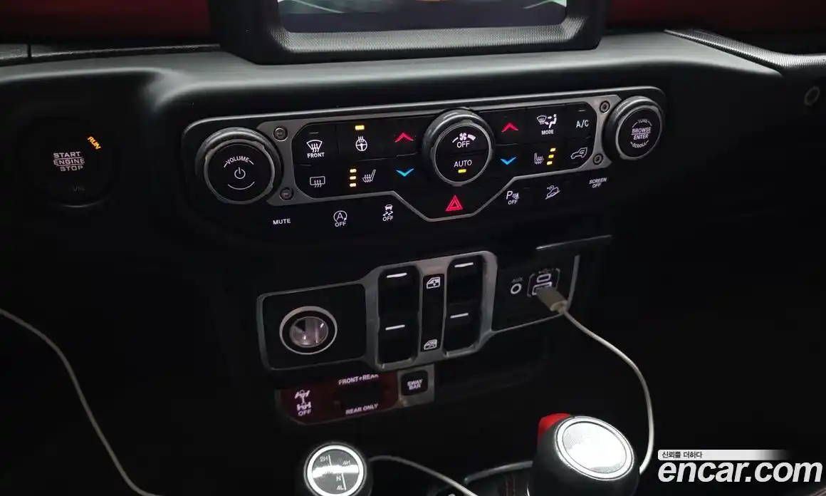 Jeep Wrangler 2020 2.0 гидро в Москве № 1838361, фото 24